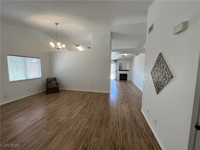 Foto del edificio - 5101 Chambliss Dr