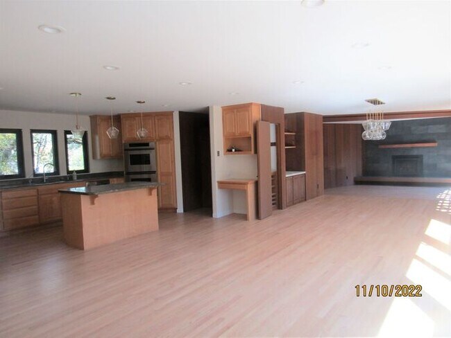 Foto del edificio - Beautiful 3 Bed 3 Bath Home in Sebastopol!