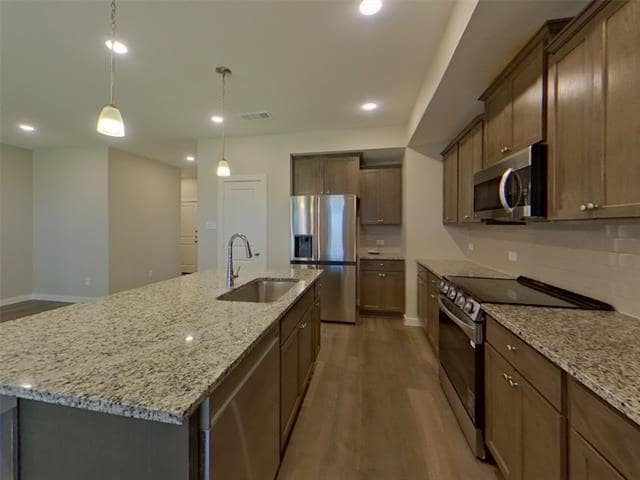 Foto del edificio - 8009 Calhoun Vly Dr