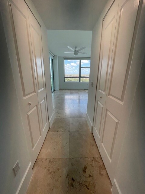 Foto del edificio - 2681 N Flamingo Rd