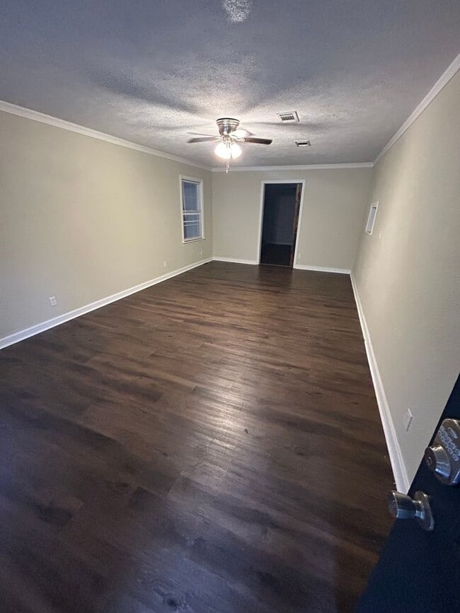 Photo - Beautiful 3 bedroom 2 bath home