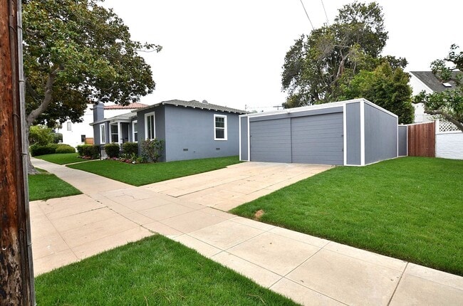 Foto del edificio - 4Bedroom 3.5 Bathrooms single family home