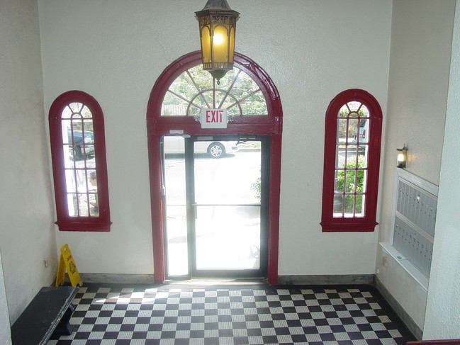 Foyer - 1111 Columbia Road Apartments