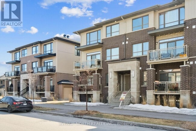 Building Photo - 365 Axis Wy