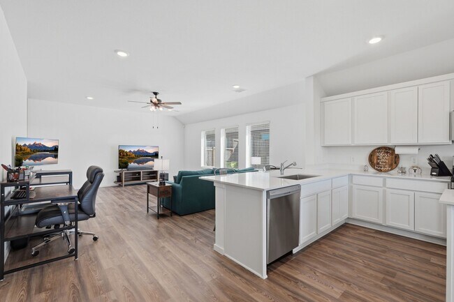 Foto del edificio - 651 Spring Ashberry Ct