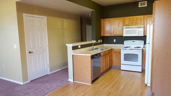kitchen - 3002 West Elizabeth Street