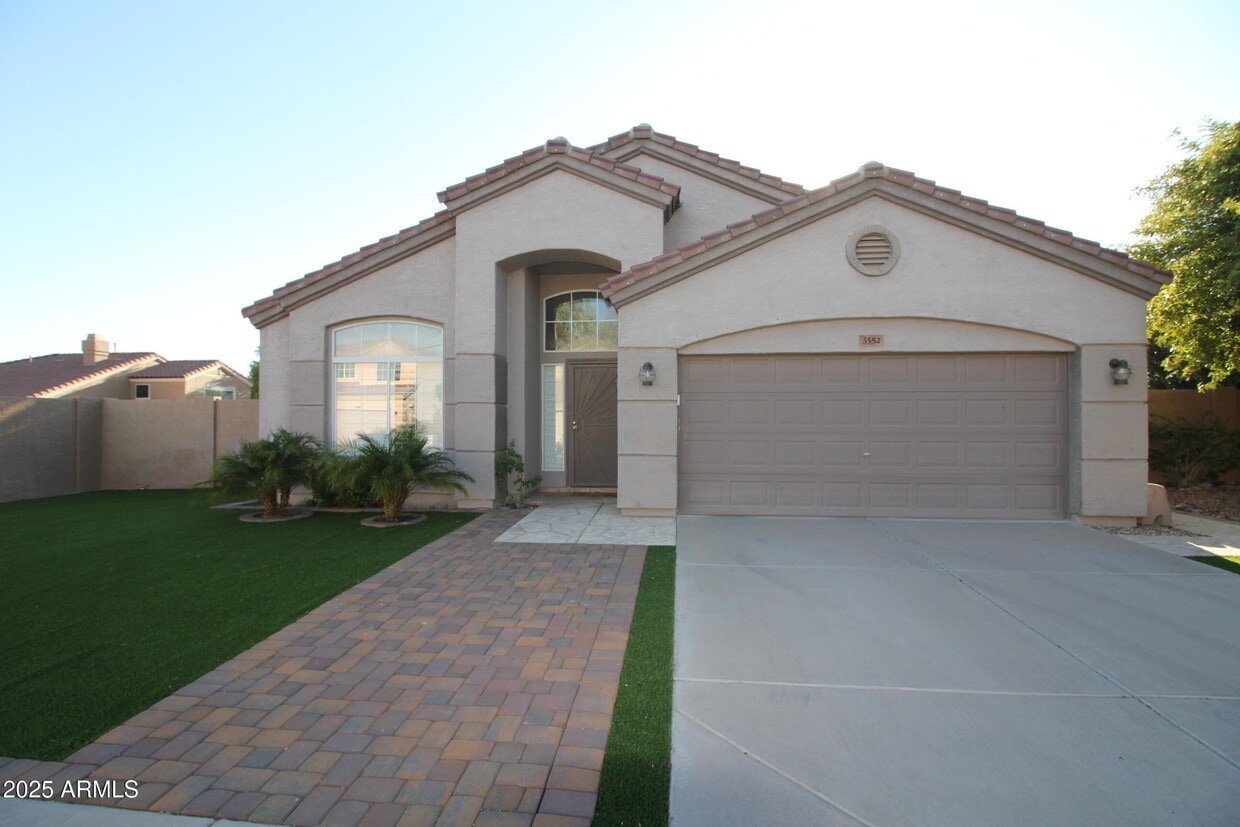 Primary Photo - 3552 S Cosmos Dr