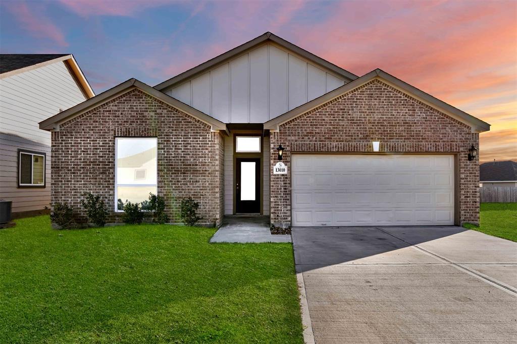 Foto principal - 13010 Laura Lake Dr