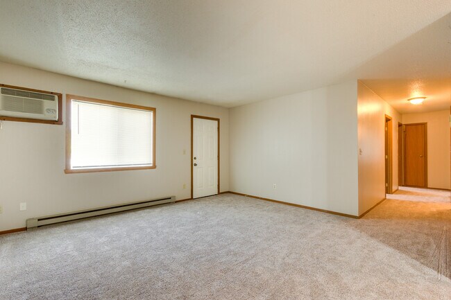 Building Photo - Summit Apartments