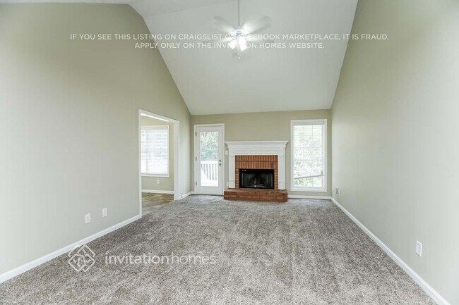 Foto del edificio - 2485 Misty Hollow Ln
