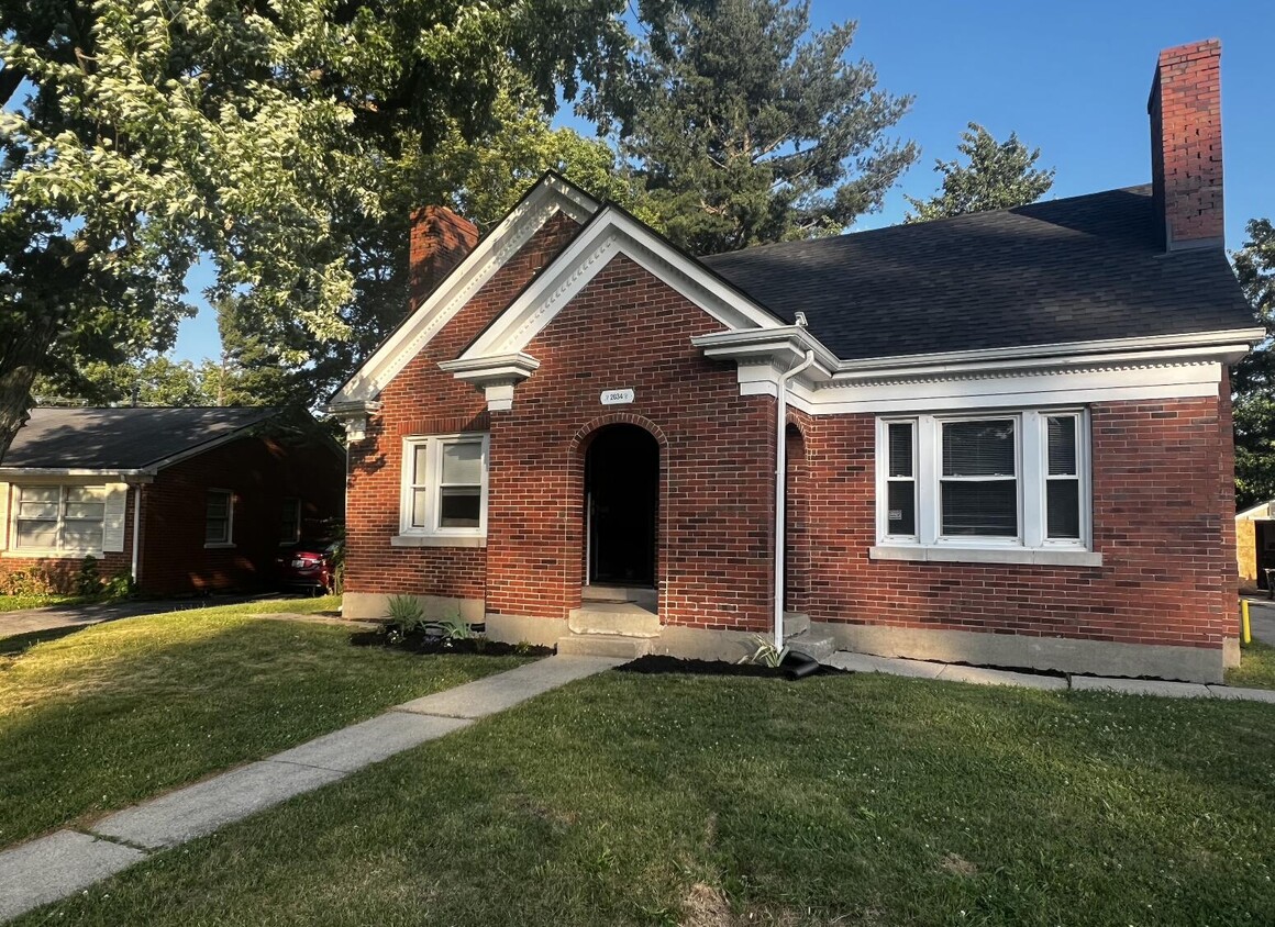 Primary Photo - 2034 Nashville Ct