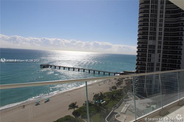 Building Photo - 16901 Collins Ave
