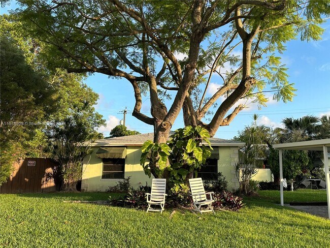 Foto del edificio - 19851 SW 103rd Ct