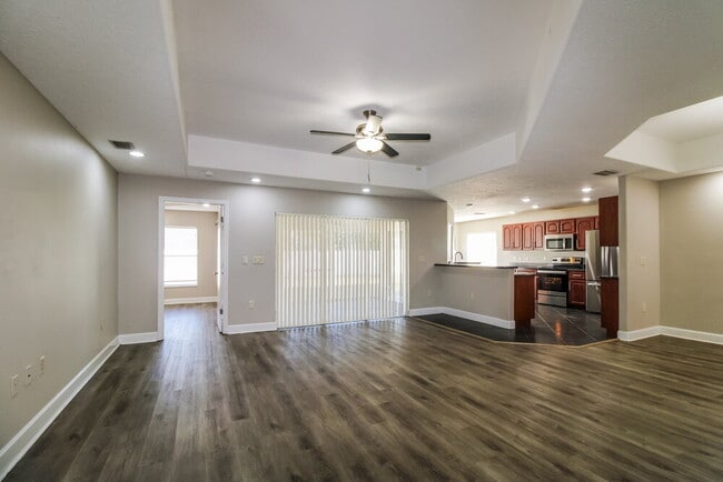 Building Photo - 8343 Natoma St