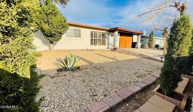 Building Photo - 960 Burgess Dr