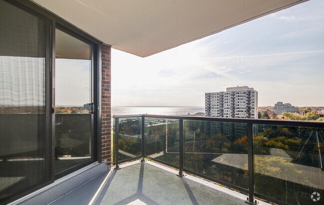 Building Photo - 2220 Marine Dr
