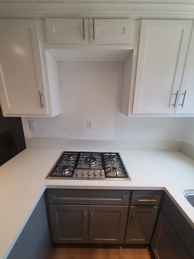 Foto del edificio - 437 W Regent St