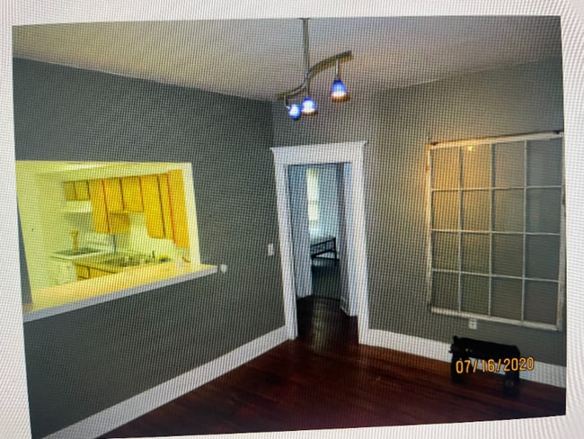 Building Photo - 67 Schubert St