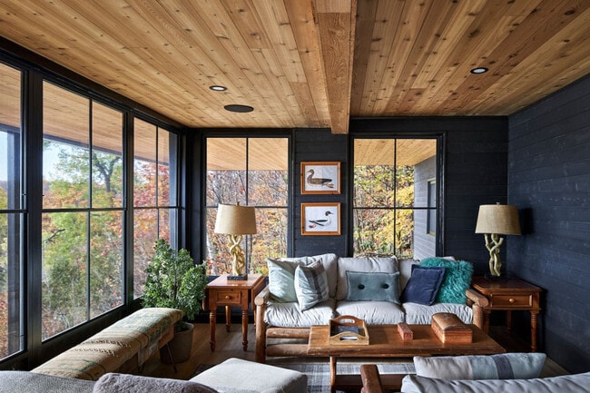 Building Photo - 33 Chem. des Sittelles