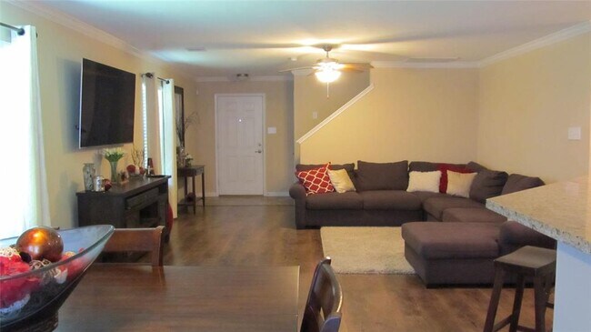 Foto del edificio - 15202 Trinity Meadow Dr