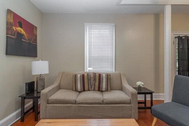 Foto del edificio - 438 1st Ave