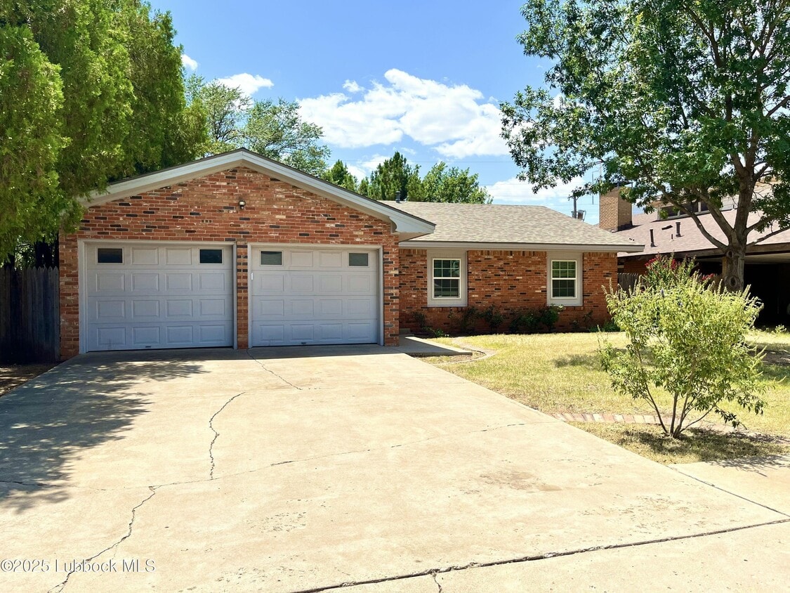 Foto principal - 2205 33rd St