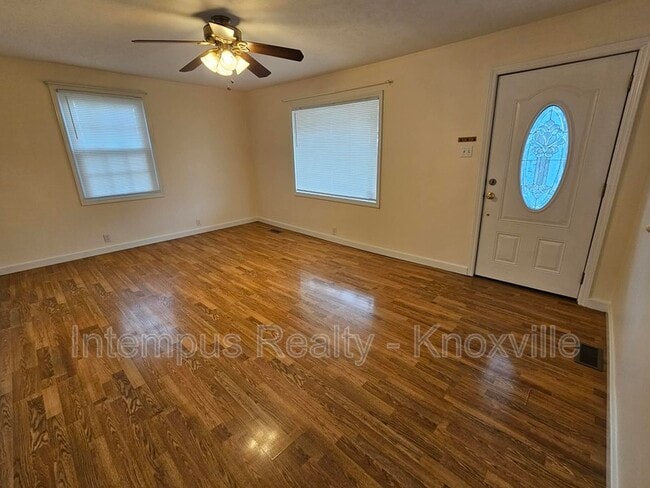 Photo - 323 Chickamauga Ave House