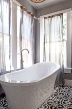 Building Photo - 1911 34th St