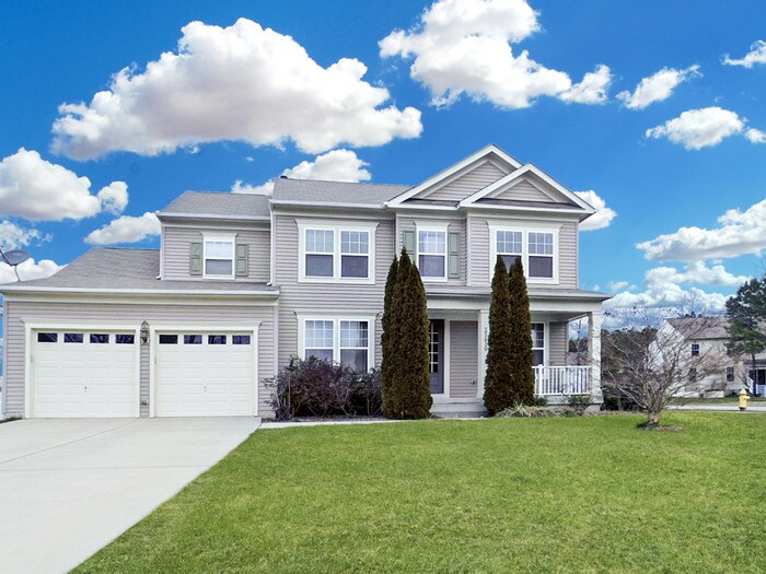 Foto principal - 23410 Larkspur St