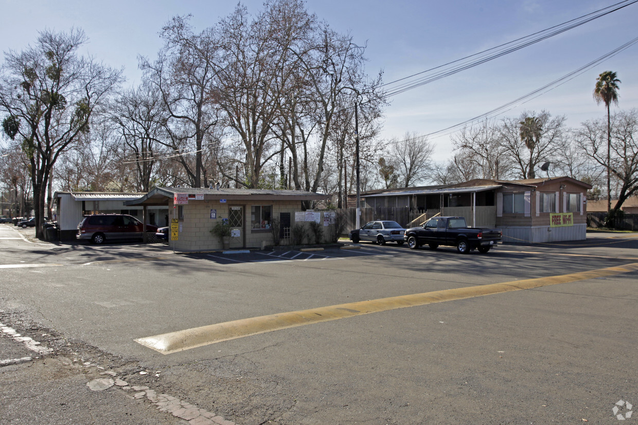 Primary Photo - Caravan Village Mobile Home Park