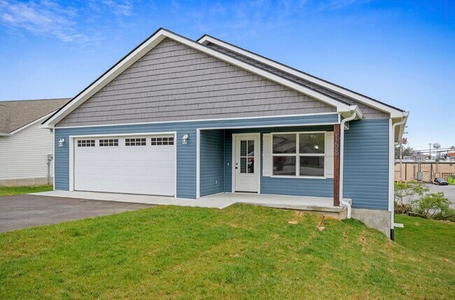 Building Photo - 168 Sky View Meadow Dr