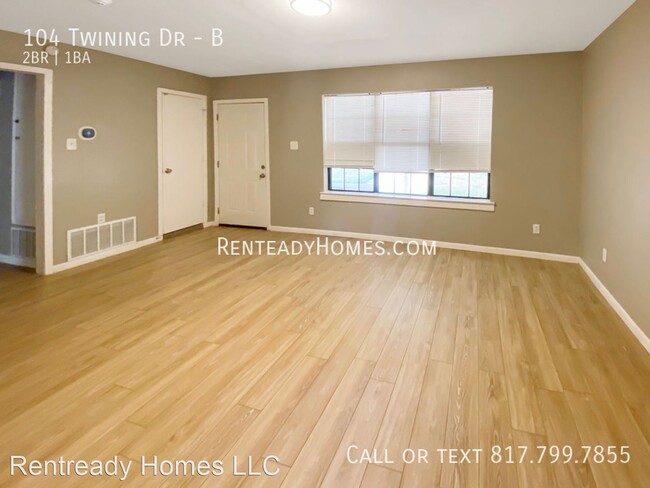 Building Photo - 2 br, 1 bath House - 104 Twining Dr Unit B
