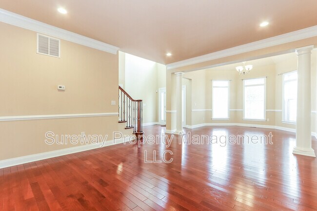 Foto del edificio - 17 Greylynne Dr