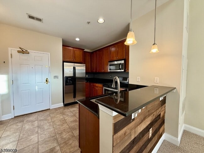 Foto del edificio - 6402 Brookhaven Court