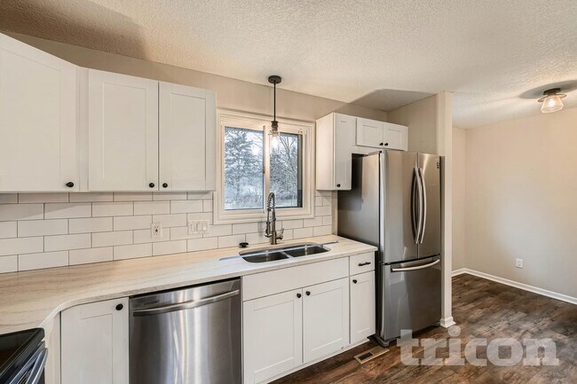 Foto del edificio - 8312 115th Ln N