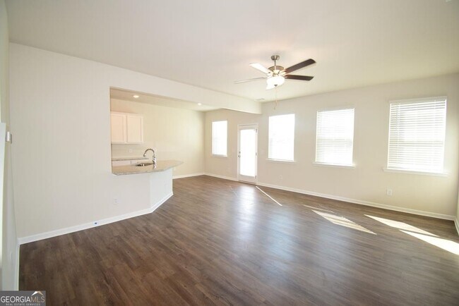 Building Photo - 82 Sepia Oak Dr