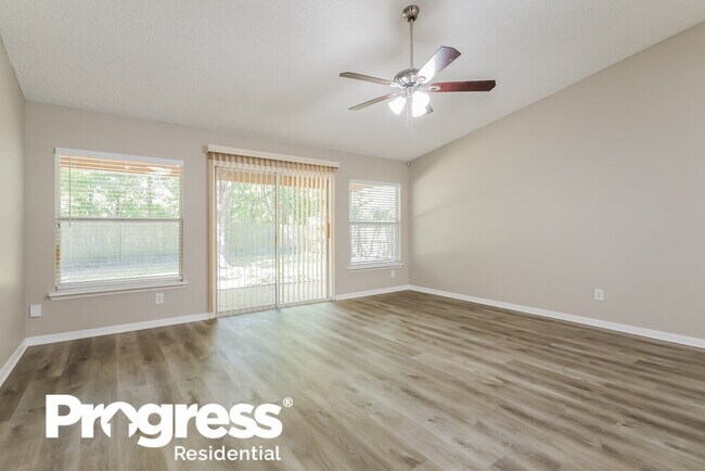 Foto del edificio - 11030 Arrowbrook Ln