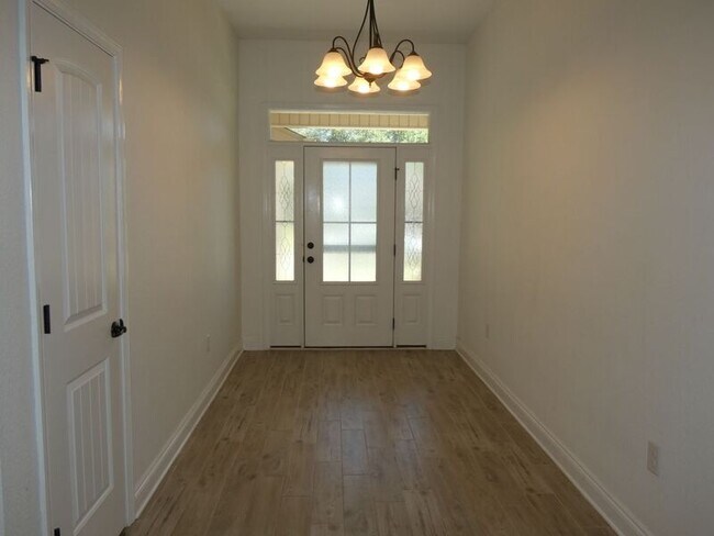 Foto del edificio - 4836 Covenant Cir