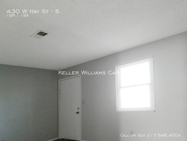 Building Photo - 430 W Hay St