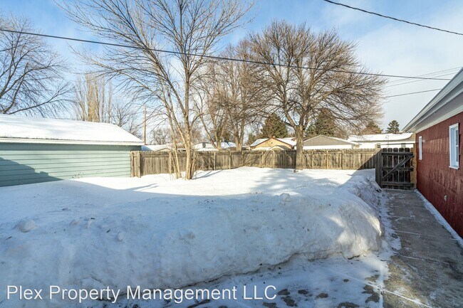 Building Photo - 3 br, 2 bath House - 1110 15th Avenue South