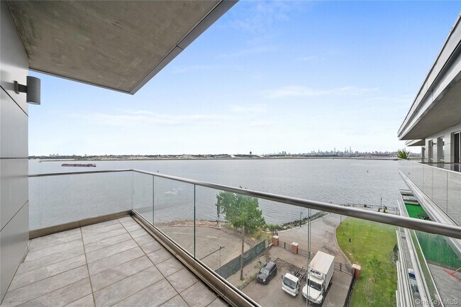 Foto del edificio - 109-09 15th Ave