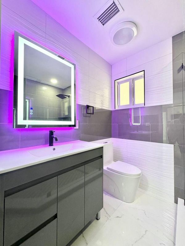 Foto del edificio - 2826 Floral Rd