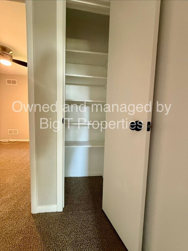 Foto del edificio - Beautiful 4 bedroom 2 bathroom home