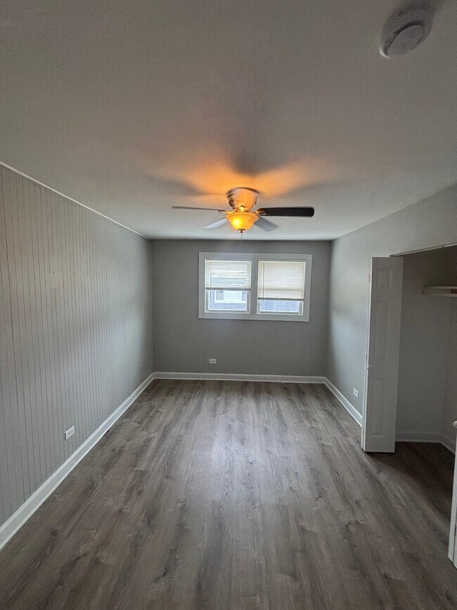Foto del edificio - 392 W Hickory St