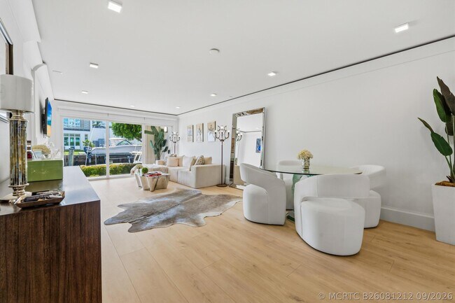 Building Photo - 68 Yacht Club Dr