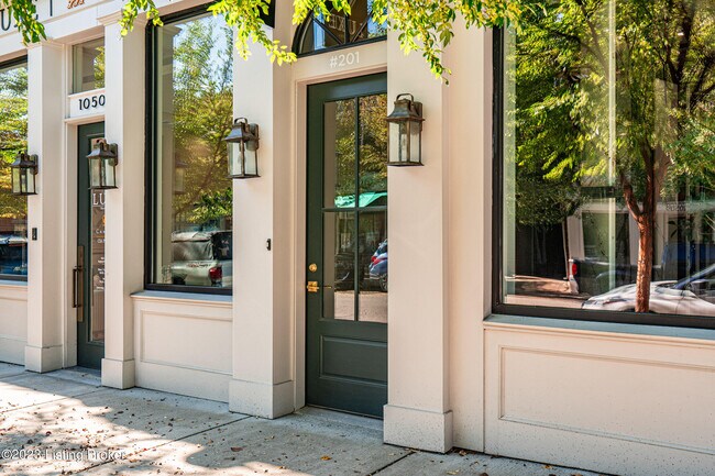 Foto del edificio - 10506 Meeting St