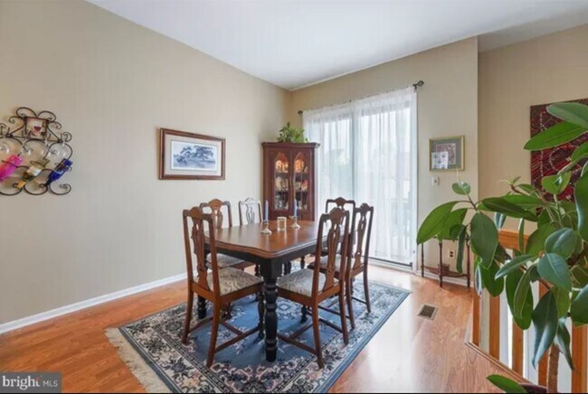 Foto del edificio - 3235 Brookline Rd