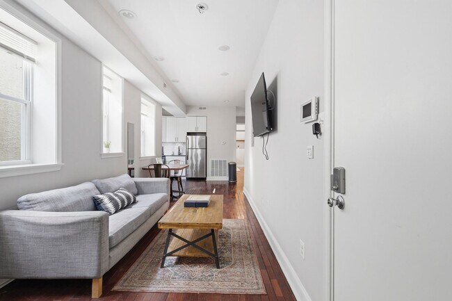 Building Photo - 1925 N 33rd St