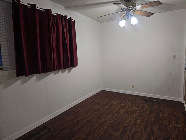 Building Photo - 2085 1st Ave