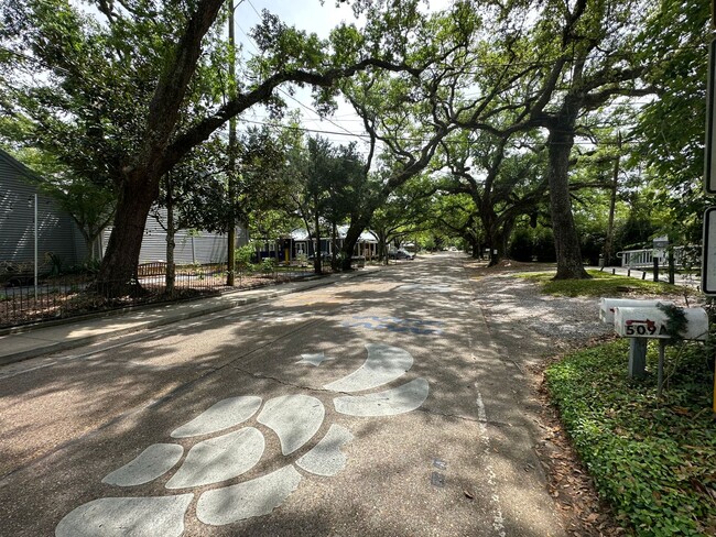 Foto del edificio - ADORABLE DUPLEX IN DOWNTOWN OCEAN SPRINGS
